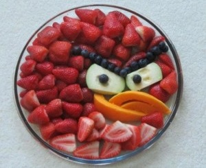Cuenco de fresas con forma de Angry Bird